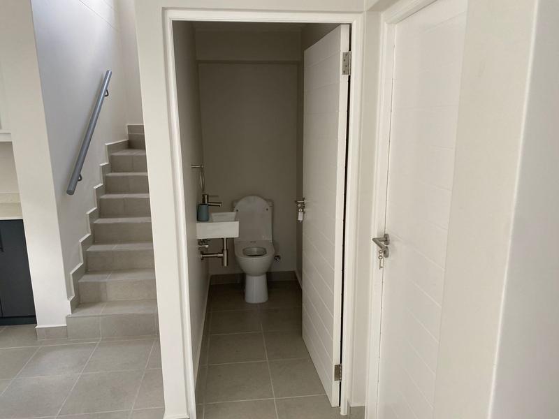 3 Bedroom Property for Sale in Silver Oaks Western Cape